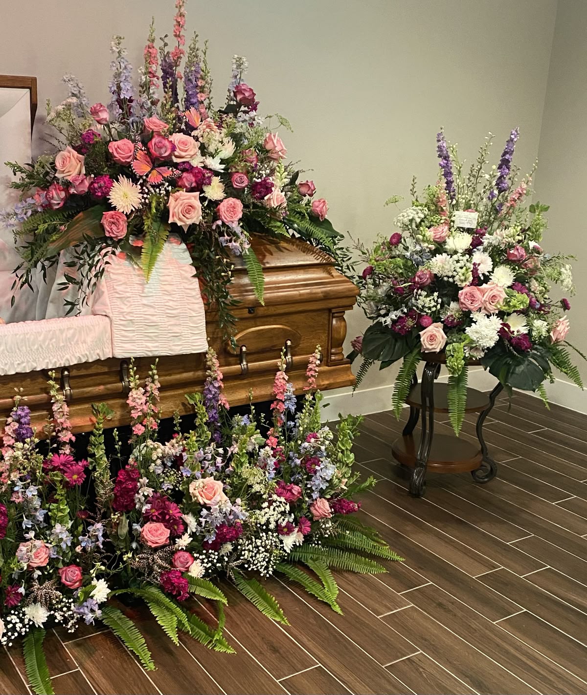Florystyka funeralna - wieńce i kompozycje